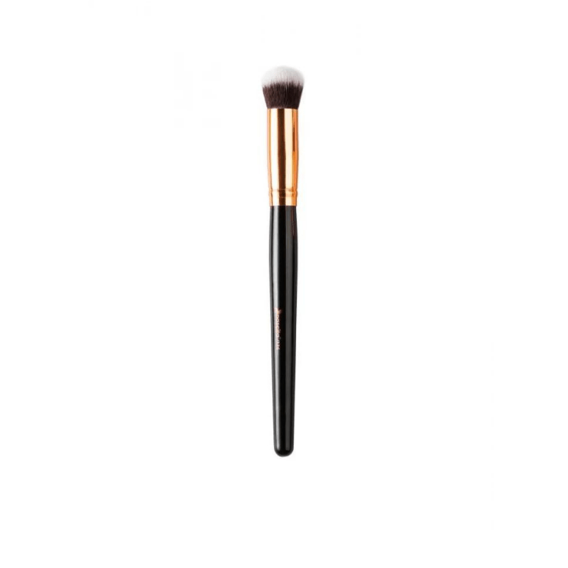 Nascita Oval Concealer Brush 136